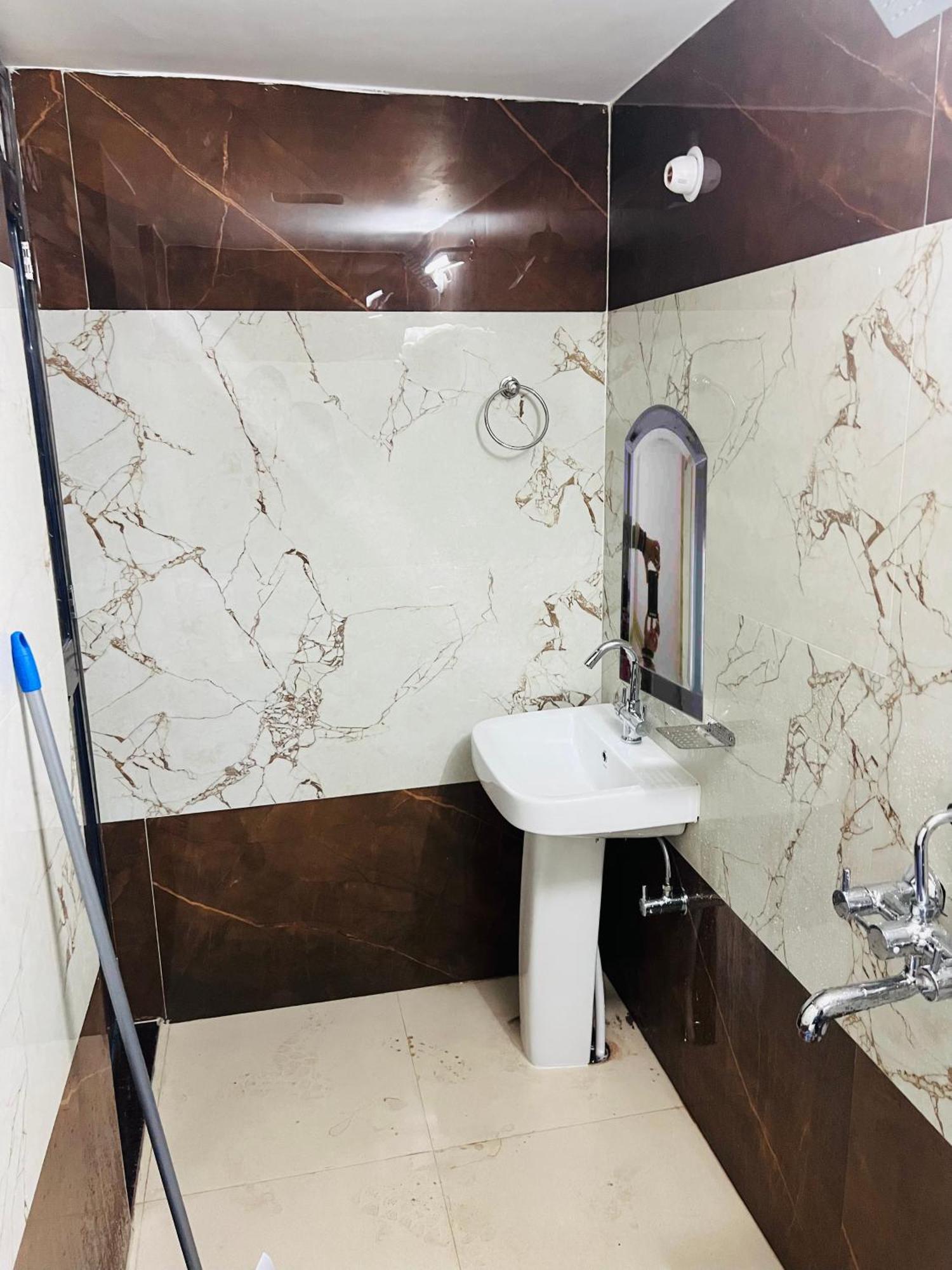 Sg Home Stay Ayodhya Buitenkant foto