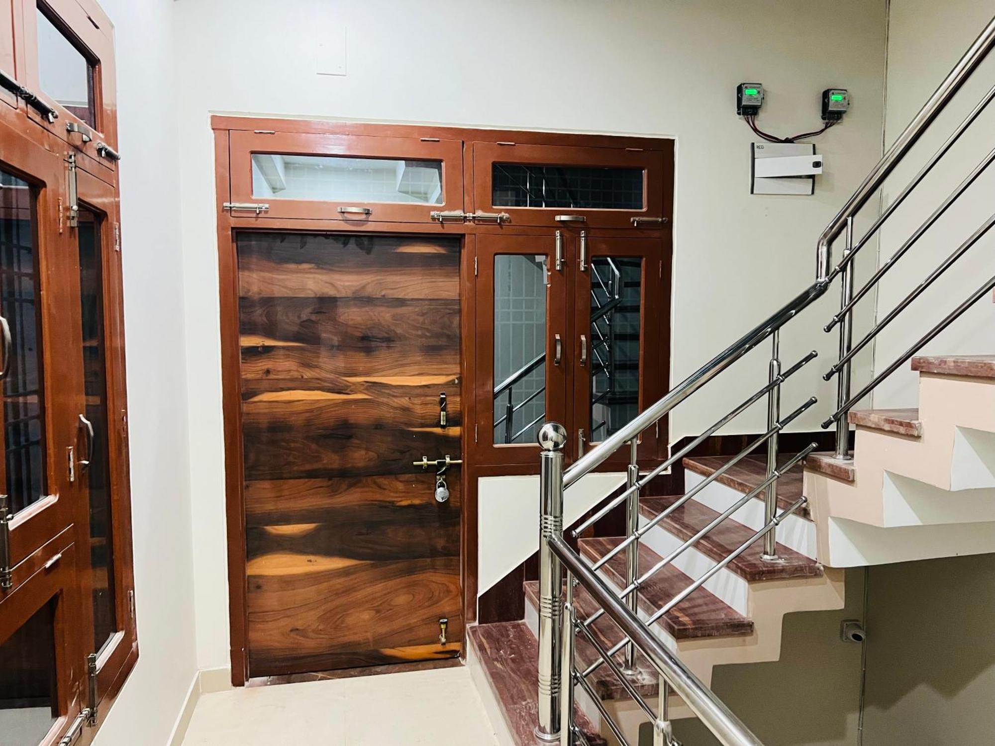 Sg Home Stay Ayodhya Buitenkant foto